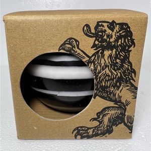 BRITISH COLOUR STANDARD
LARGE STRIPE BALL CANDLE.